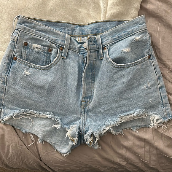 Faded/Distressed Levi 501 Washed Jean Shorts - Picture 1 of 6